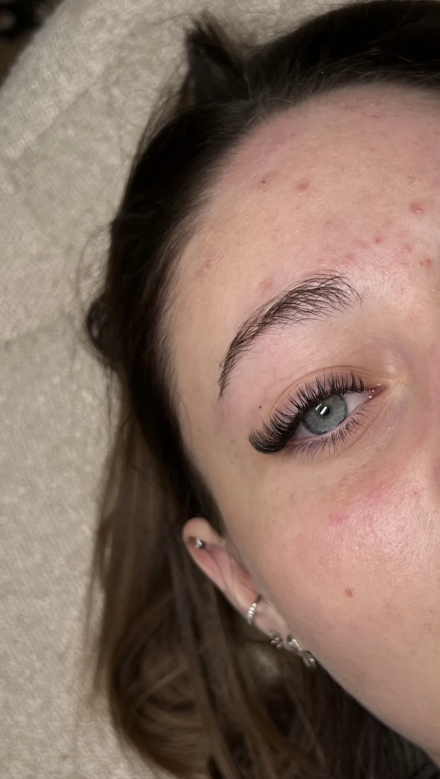 Regard et sourcils